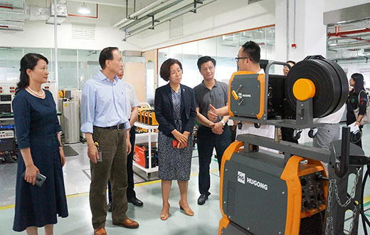 江西省政府副省长吴忠琼带队走访上；；；；；A88总部